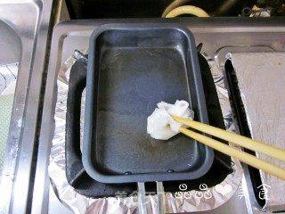 大人孩子都爱的——蟹肉棒玉子烧的做法步骤：5