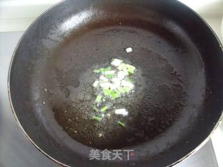 大人小孩都爱的滑嫩酥香—松子鱼米饭的做法步骤：6