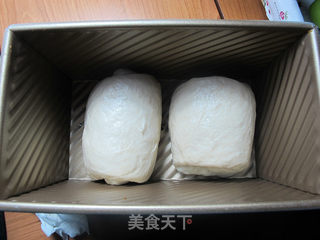 蜂蜜奶香吐司的做法步骤:11