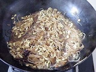 豆芽炖粉丝的做法步骤:11