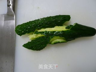 北京拍黄瓜的做法步骤：2
