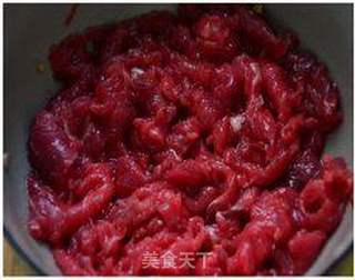 蒜爆牛肉的做法步骤：1