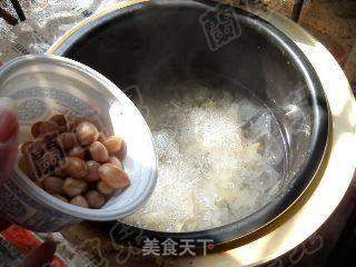 蜜橘枸杞银耳羹的做法步骤:4
