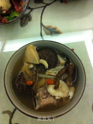 虫草花胶炖响螺汤的做法步骤:12