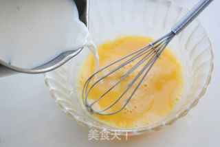 全麦坚果面包布丁的做法步骤:6