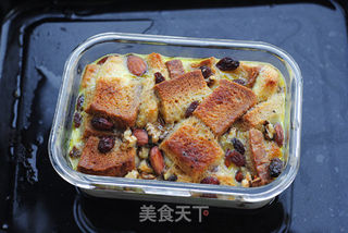 全麦坚果面包布丁的做法步骤:11