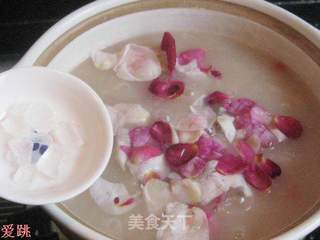 玫瑰花桂圆粥的做法步骤:12
