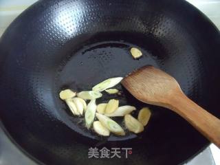 最简单方便的制作也能让饭菜扫光光—红烧排骨饭的做法步骤：3