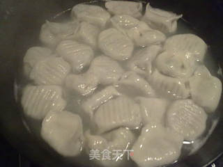 牛肉大葱水饺的做法步骤：8