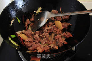 简单易学的西红柿炖牛腩的做法步骤:6