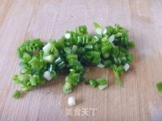 【简单制作的花样饼大全】做手撕饼有窍门---葱花手撕饼的做法步骤：3