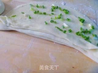 【简单制作的花样饼大全】做手撕饼有窍门---葱花手撕饼的做法步骤：7