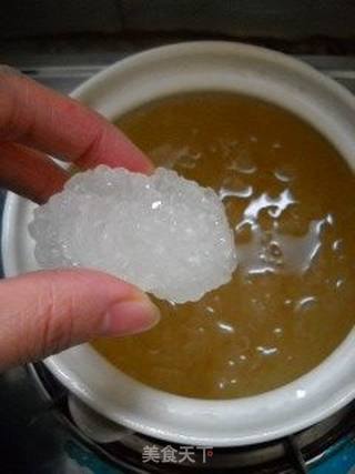 冰糖雪梨炖银耳的做法步骤：5