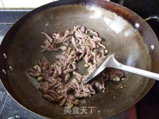 补血佳菜-------------------菠菜炒猪肝的做法步骤:7