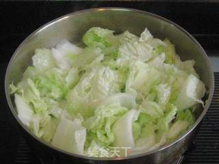 粉丝白菜大虾煲的做法步骤:2
