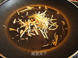 紫苏香煎三文鱼骨的做法步骤：5