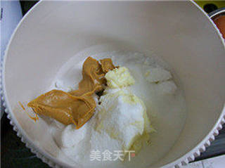 香醇浓郁的@@花生蛋糕的做法步骤:2