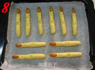 万圣节恐怖点心—女巫手指饼干的做法步骤:8