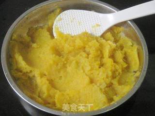 黑芝麻地瓜糯米饼的做法步骤:3