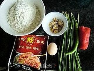 馋嘴小吃---韩式泡菜饼的做法步骤：1