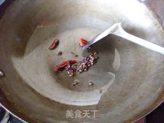 补钙下酒菜------------------香辣小鱼干的做法步骤：5