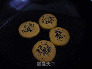 红薯饼的做法步骤：9
