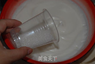 普通面粉做戚风的做法步骤:4