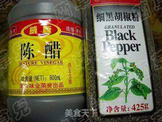 三椒黑木耳的做法步骤:2