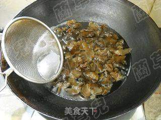 三椒黑木耳的做法步骤:6