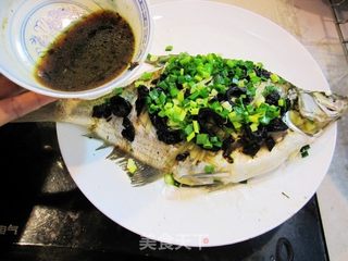 岭南榄角蒸鳊鱼的做法步骤：10