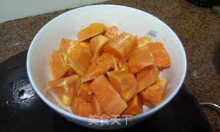 木瓜雪耳糖水的做法步骤：2