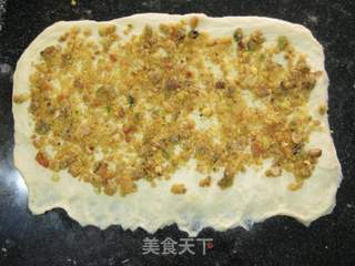解决剩月饼的好方法—月饼螺旋小面包的做法步骤:7