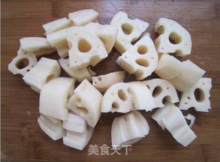 鸡肉莲藕汤的做法步骤：3