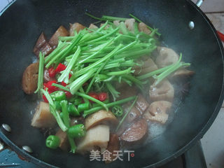 莲藕烧面筋的做法步骤:12