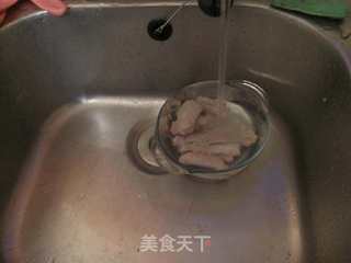 莲藕排骨汤的做法步骤：3