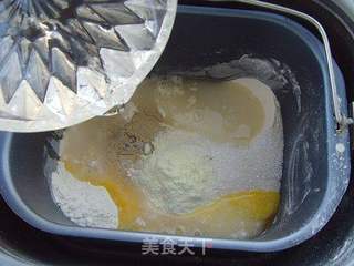 【DIY新奥尔良烤肉披萨】:中国味---麻辣鸡丁披萨的做法步骤:8