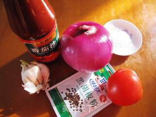 【DIY新奥尔良烤肉披萨】小文子出品~~【DIY烤肉花边披萨】的做法步骤:4