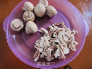 【DIY新奥尔良烤肉披萨】小文子出品~~【DIY烤肉花边披萨】的做法步骤:12