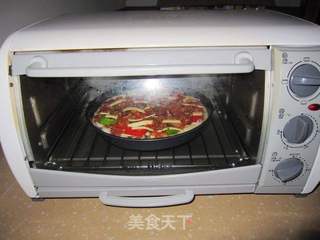 【DIY新奥尔良烤肉披萨】小文子出品~~【DIY烤肉花边披萨】的做法步骤:22