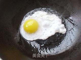 生菜鸭蛋炒饭的做法步骤：3