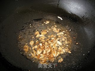 山间野味——野辣椒苗炒肉片的做法步骤：5