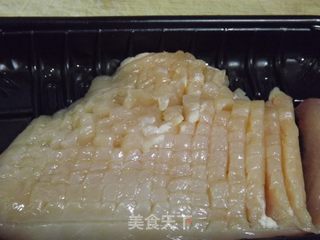 鱼香鸡肉的做法步骤：1