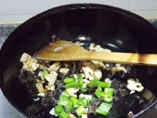 鱼香鸡肉的做法步骤：9