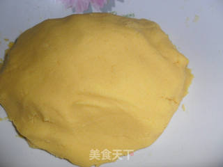 玉米面饼的做法步骤：2