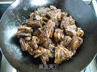 滋补防寒双功效—香焖羊肉的做法步骤:9