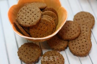 口感独特健康营养的----消化饼干的做法步骤:11