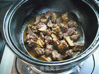 冬天里的营养开胃菜—牛肉炖萝卜的做法步骤:6