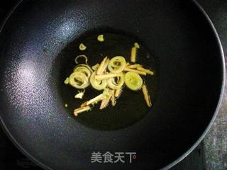 油麦菜炒鸡生肠的做法步骤：4