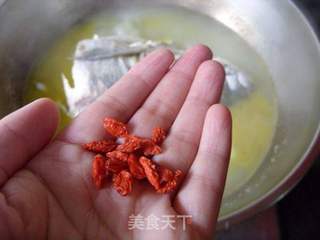 明目补钙---------鱼头豆腐枸杞浓汤的做法步骤:7
