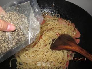 香肠意大利面的做法步骤：7